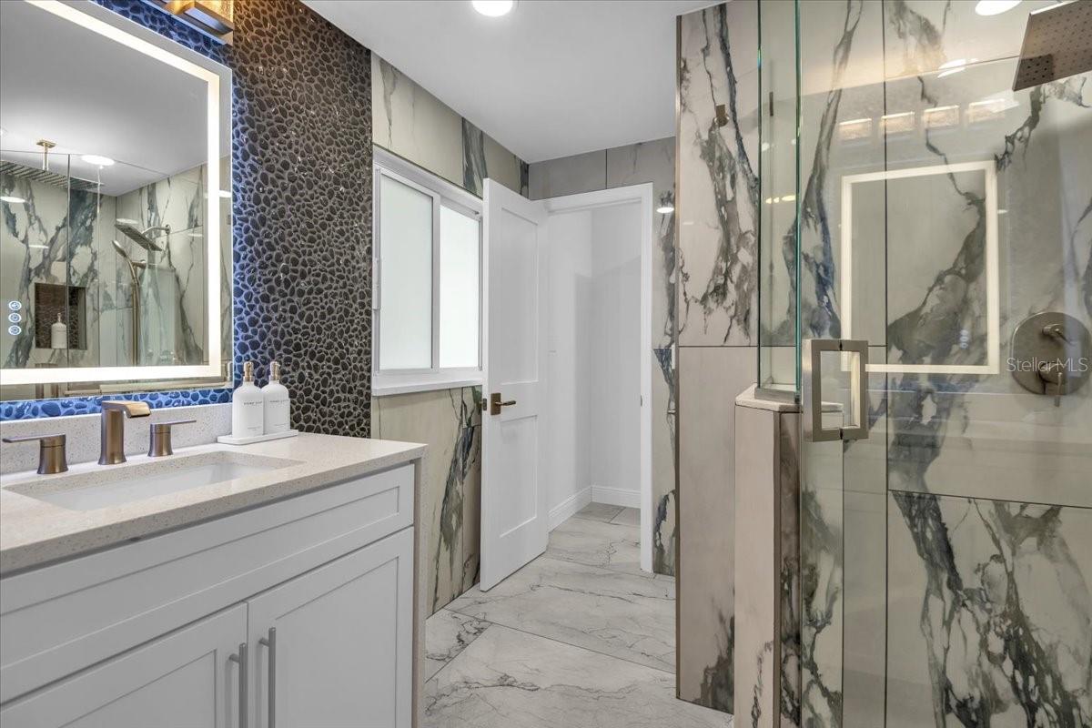 5624 CAPE LEYTE DR — photo 40