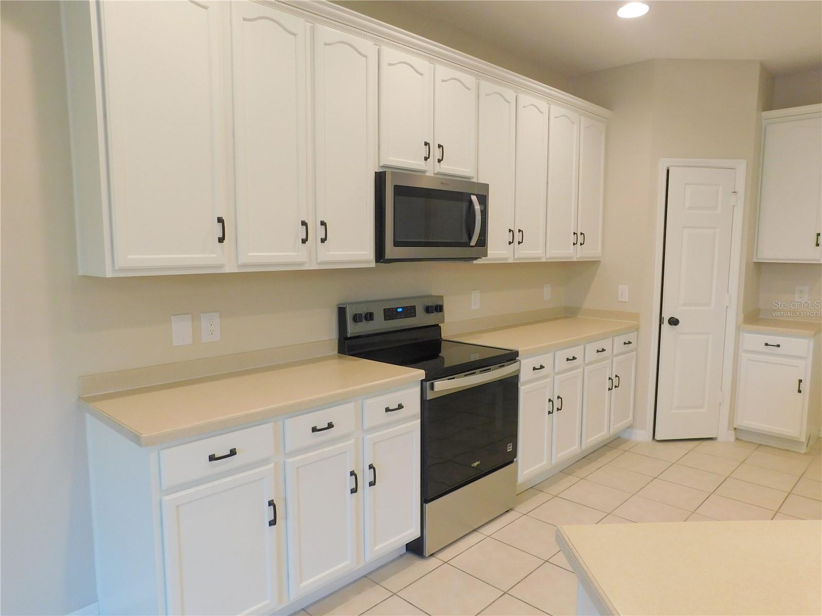 12902 CATTAIL SHORE LN — photo 8