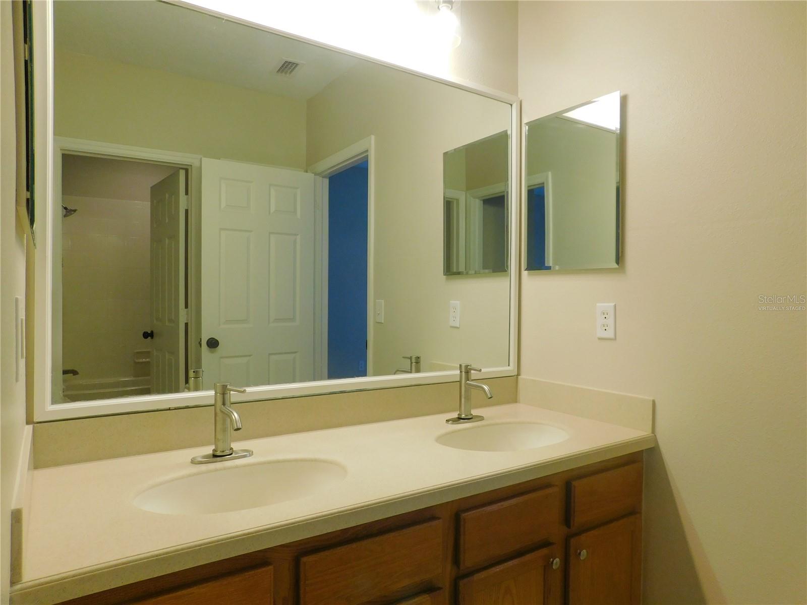 12902 CATTAIL SHORE LN — photo 35