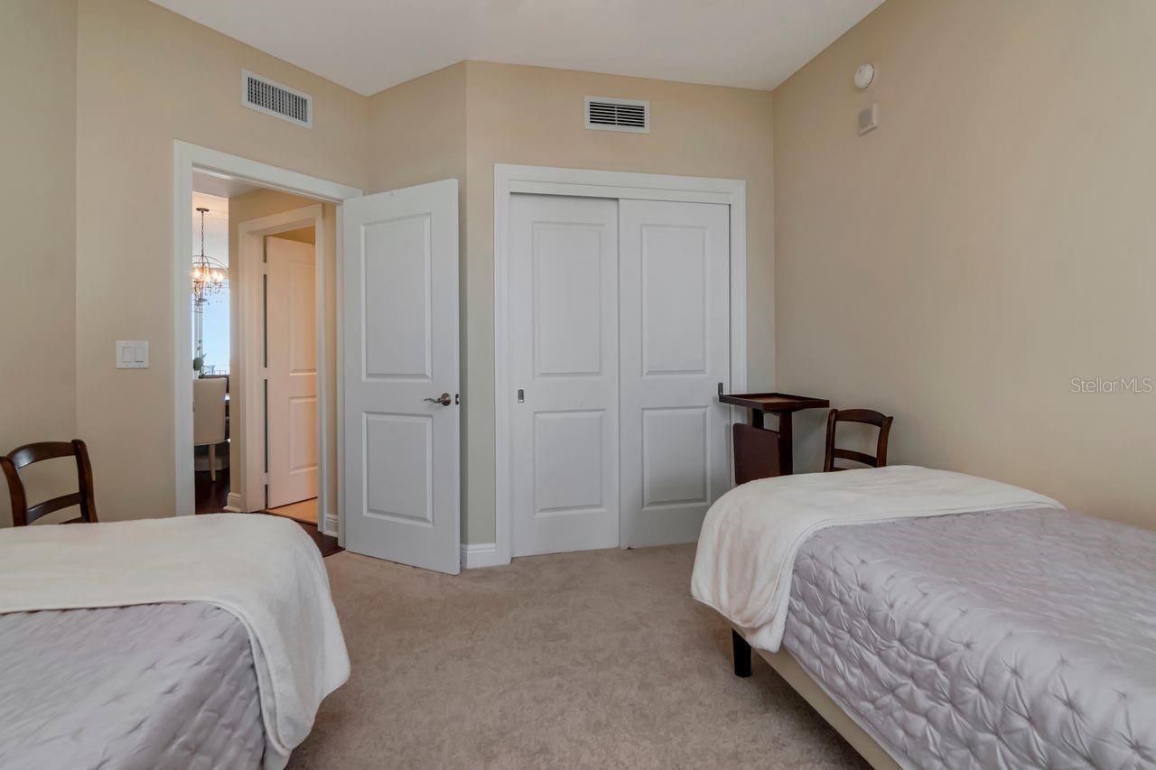 5823 BOWEN DANIEL DR #604 — photo 26
