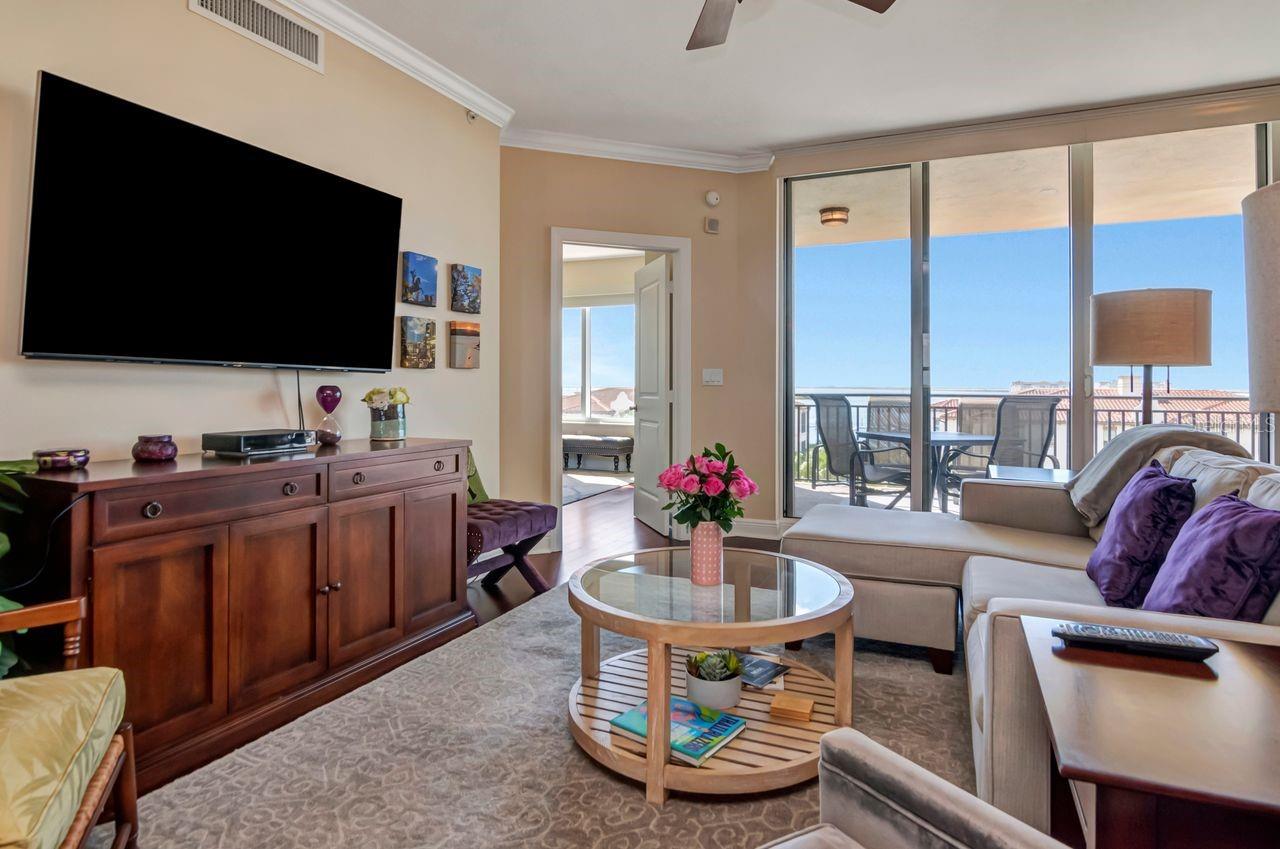 5823 BOWEN DANIEL DR #604 — photo 4
