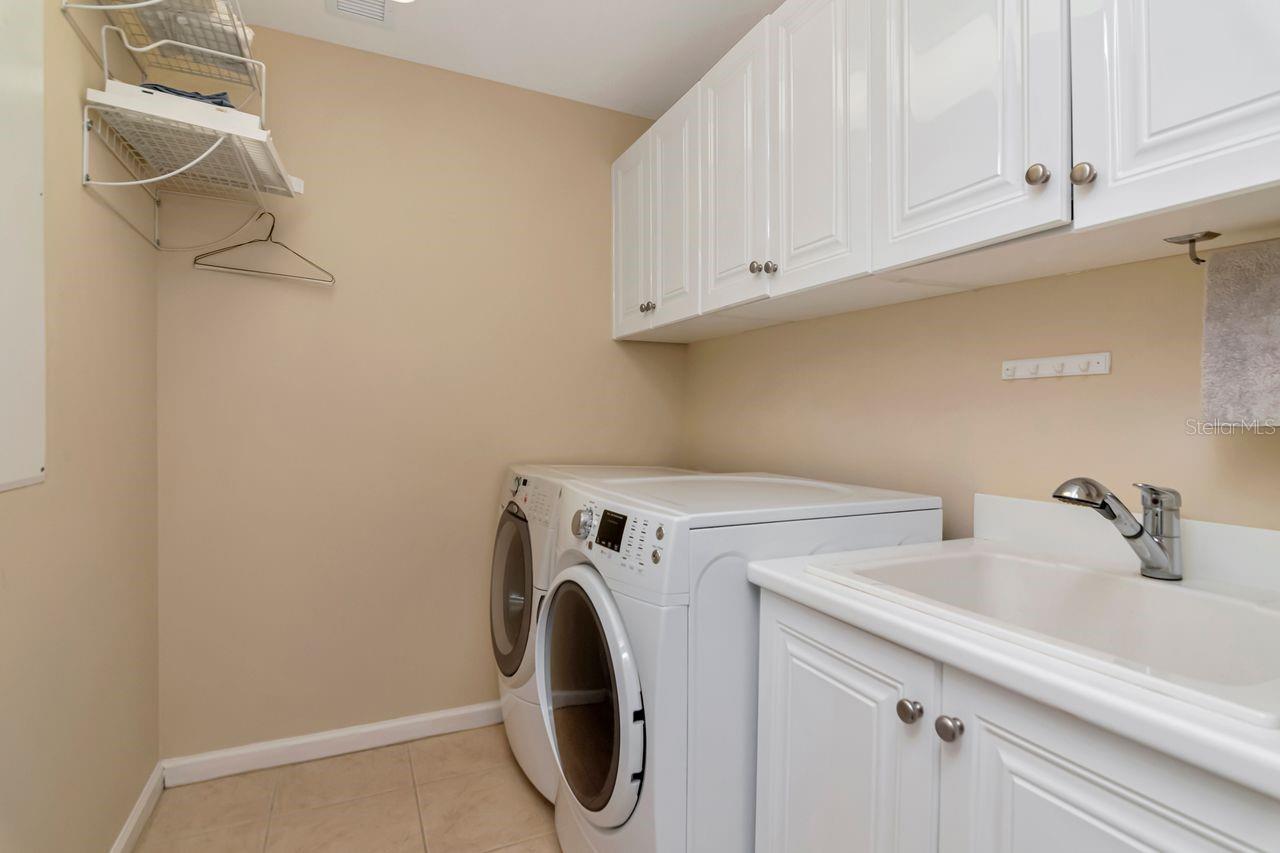 5823 BOWEN DANIEL DR #604 — photo 30