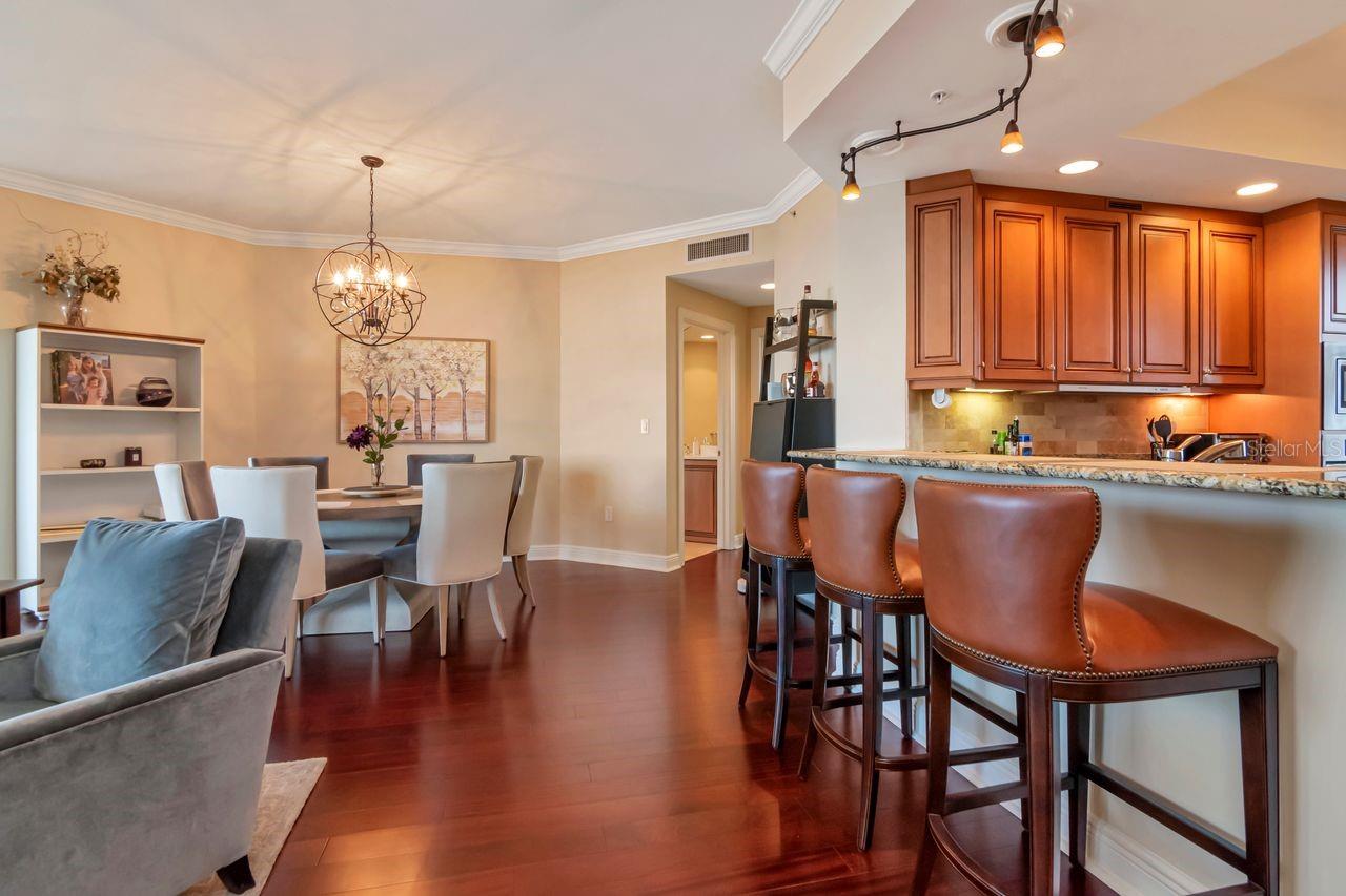 5823 BOWEN DANIEL DR #604 — photo 7
