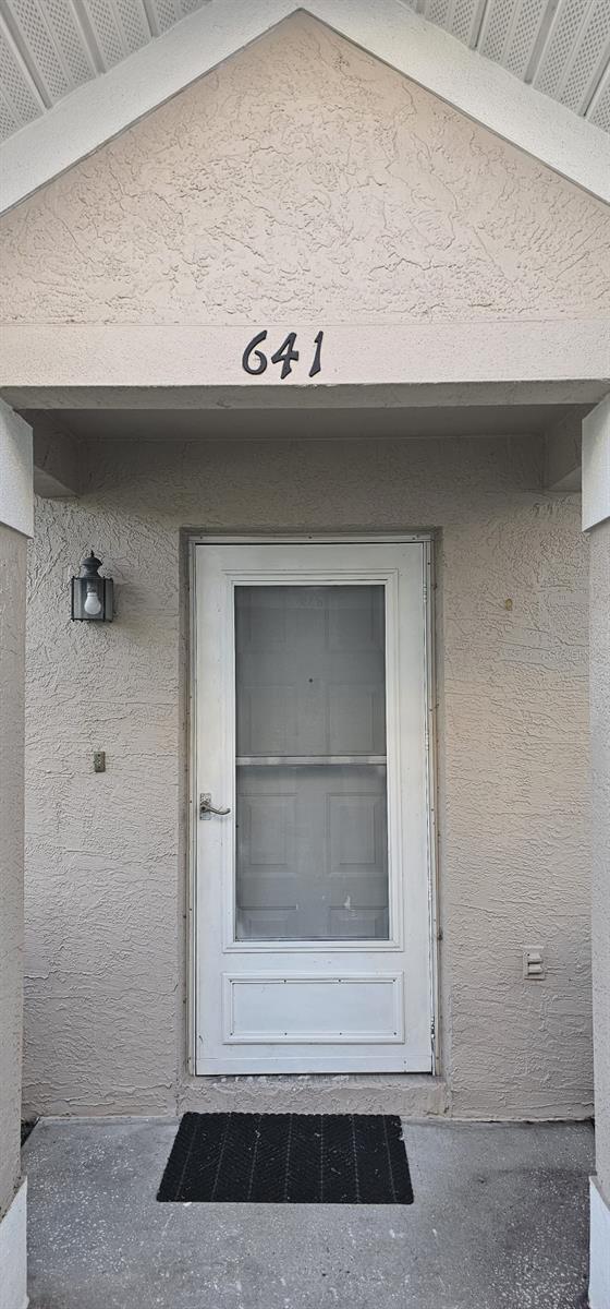 641 KENSINGTON LAKE CIR — photo 3