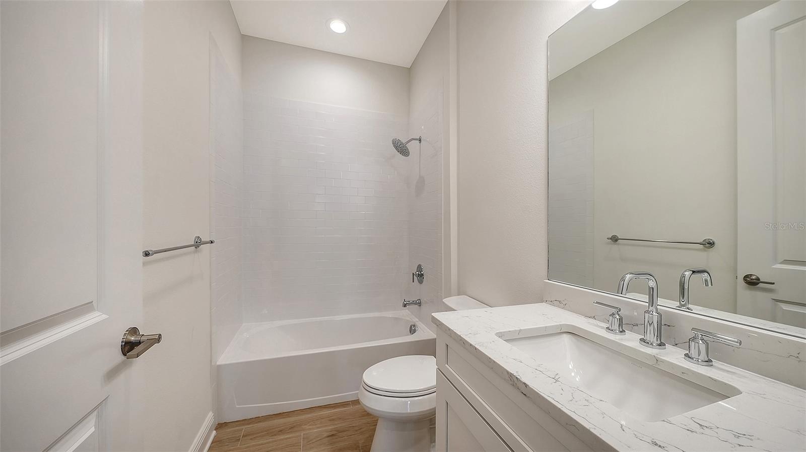 2114 SYLVESTER PALM LN — photo 24