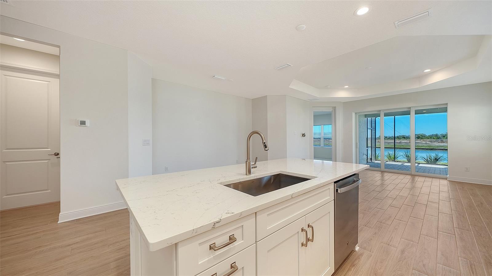 2114 SYLVESTER PALM LN — photo 16
