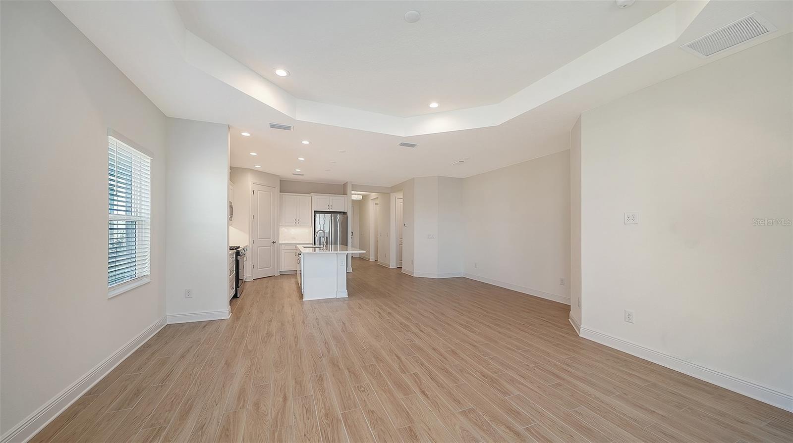 2114 SYLVESTER PALM LN — photo 10