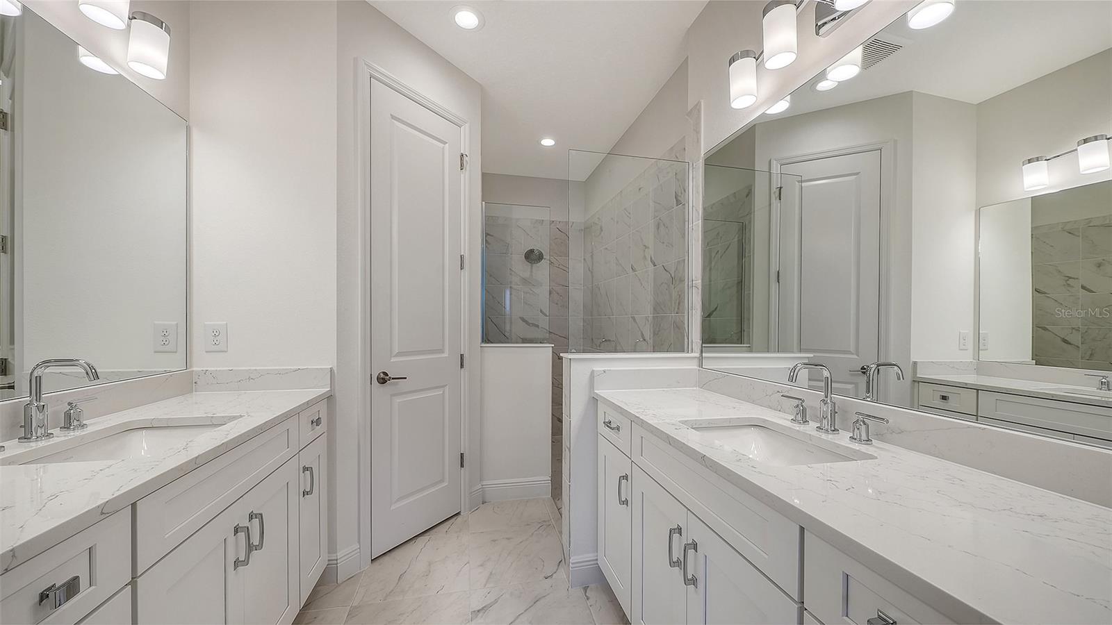 2114 SYLVESTER PALM LN — photo 20