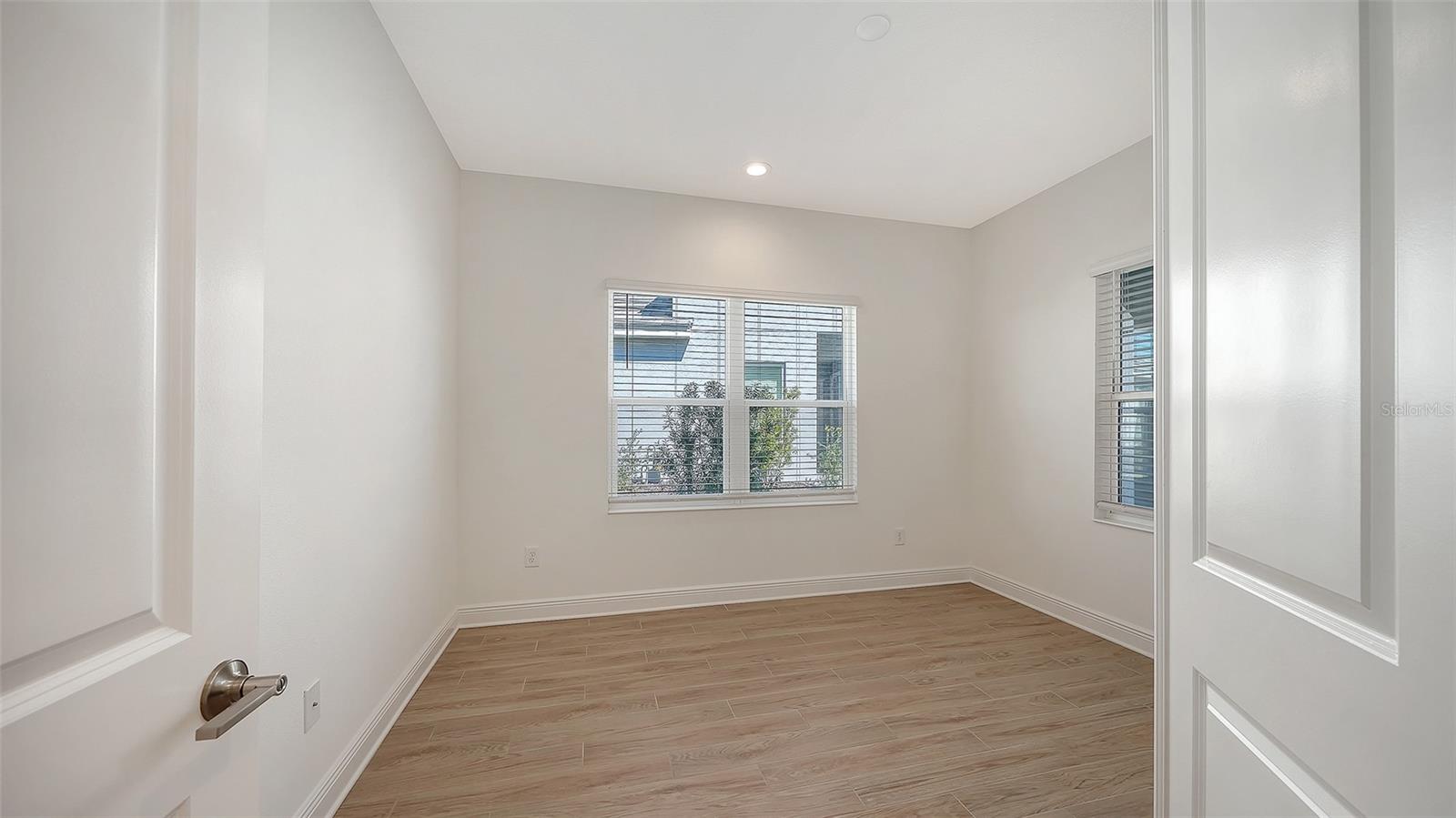 2114 SYLVESTER PALM LN — photo 27