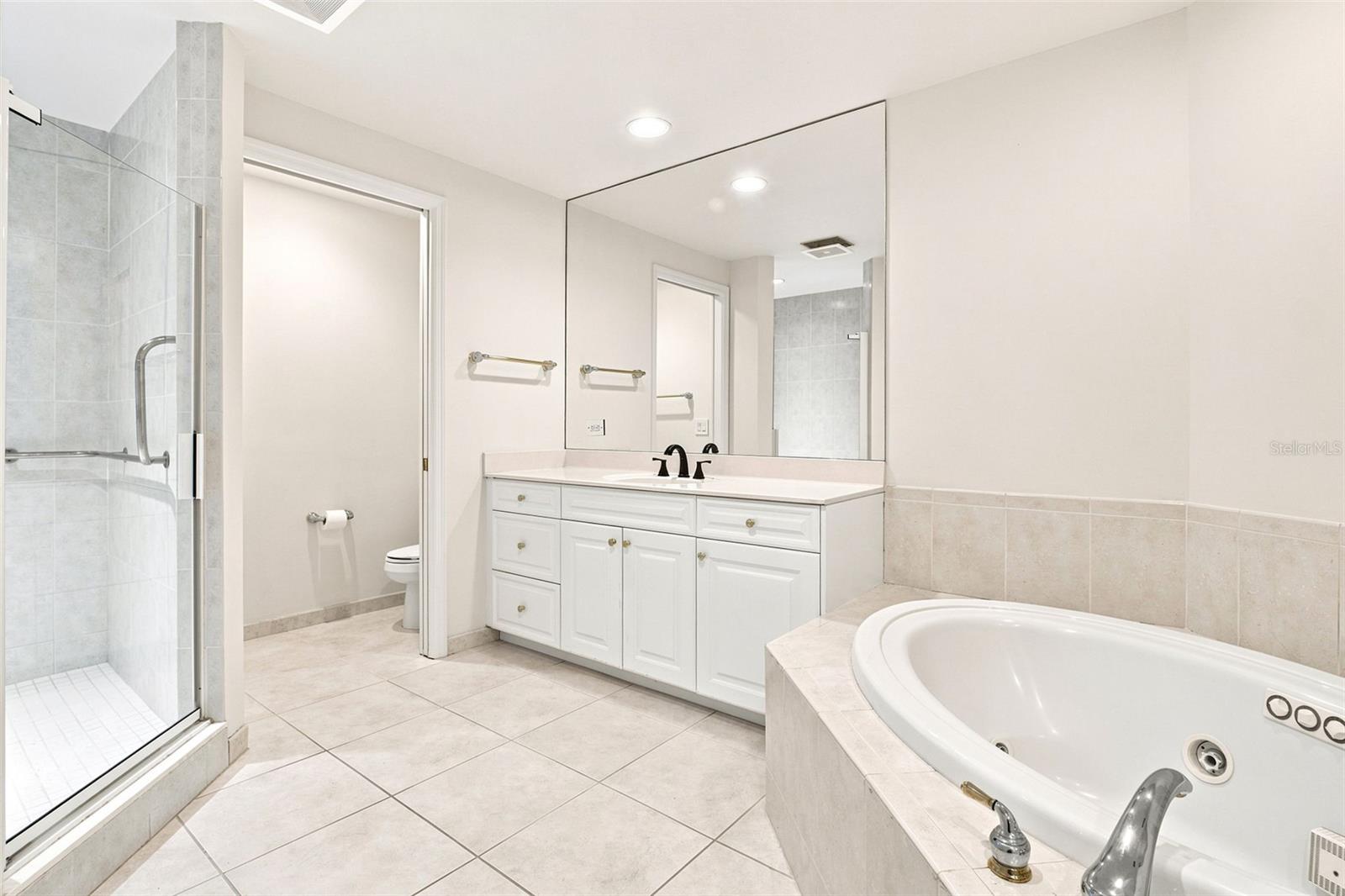 100 BEACH DR NE #1501 — photo 35