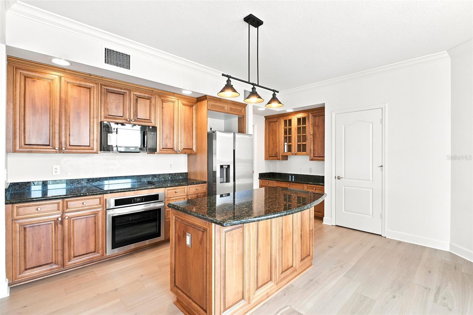 100 BEACH DR NE #1501 — photo 15