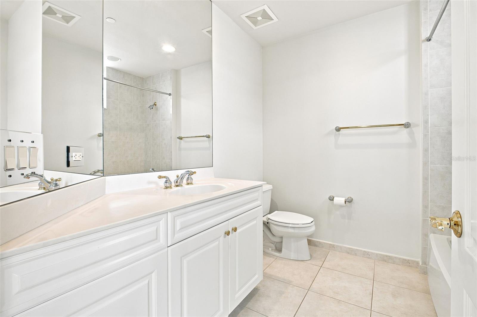 100 BEACH DR NE #1501 — photo 47