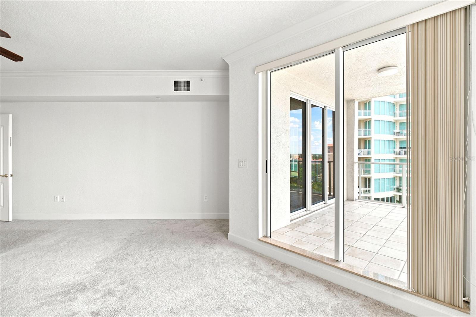 100 BEACH DR NE #1501 — photo 33