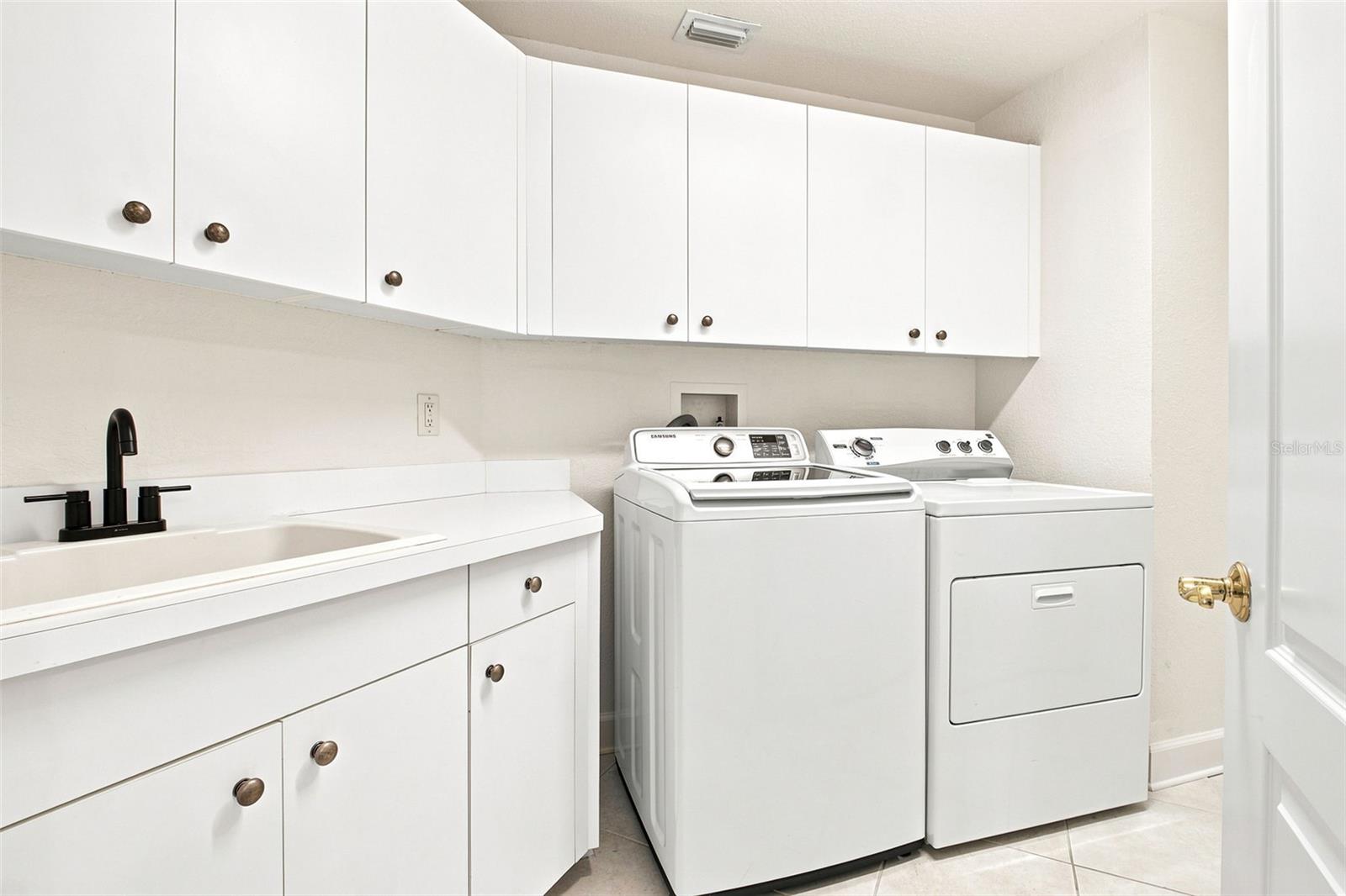 100 BEACH DR NE #1501 — photo 62