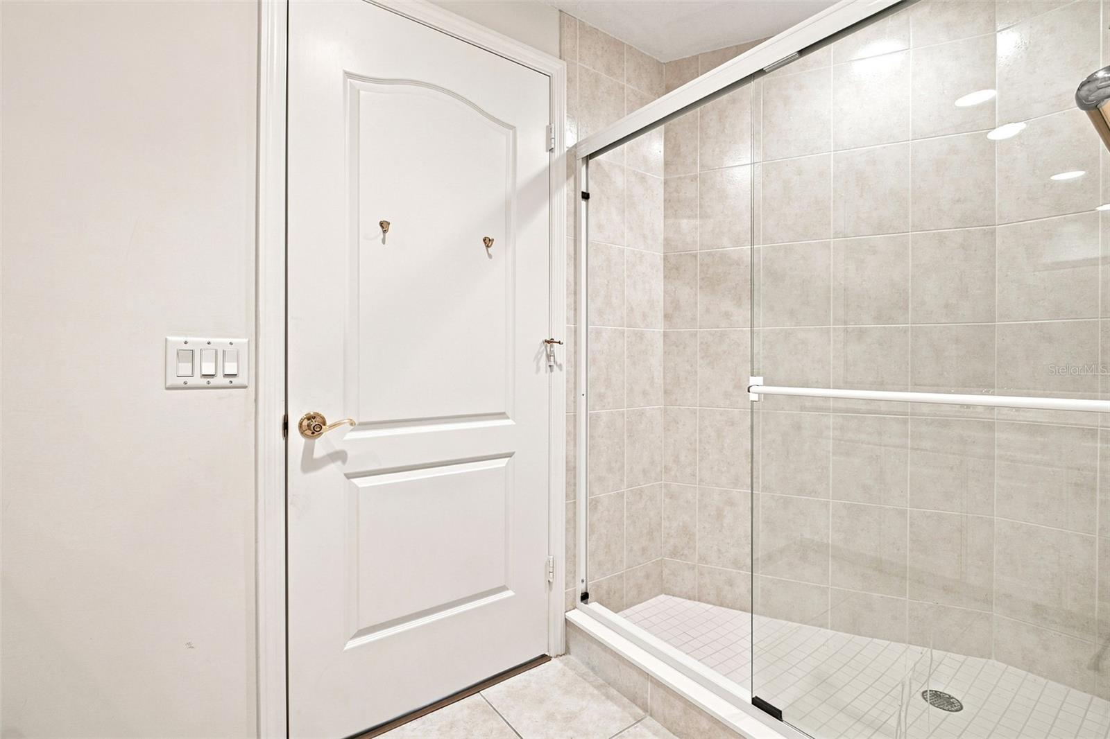 100 BEACH DR NE #1501 — photo 52