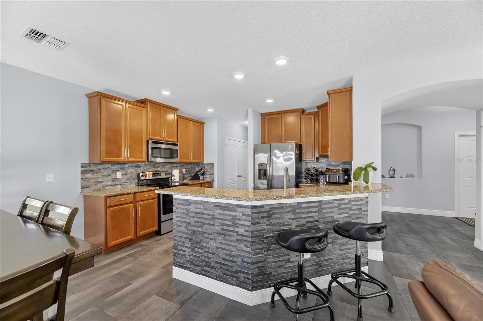 1504 TRAILWATER ST — photo 11