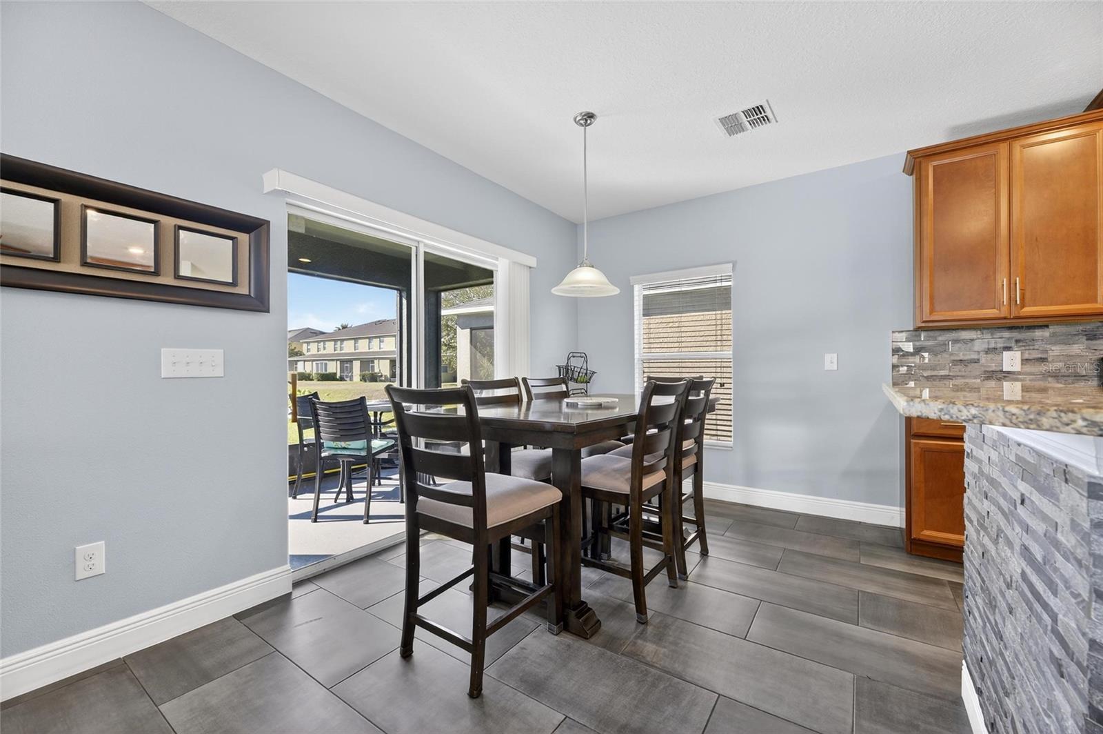 1504 TRAILWATER ST — photo 10
