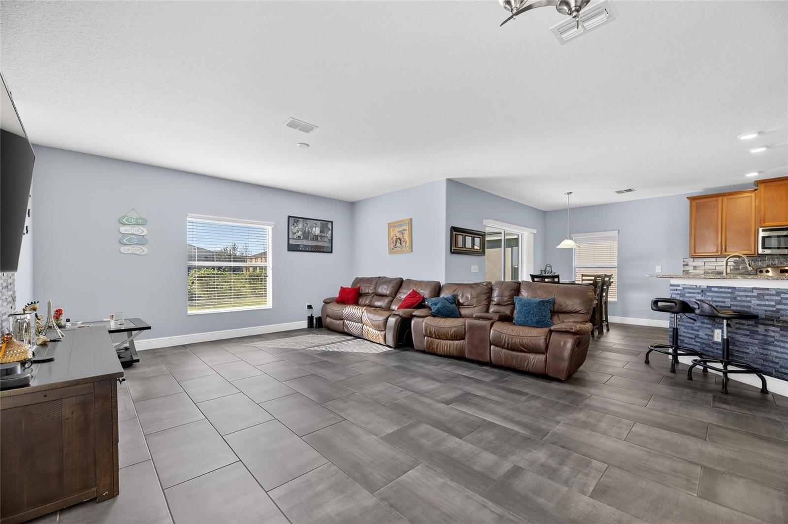 1504 TRAILWATER ST — photo 9