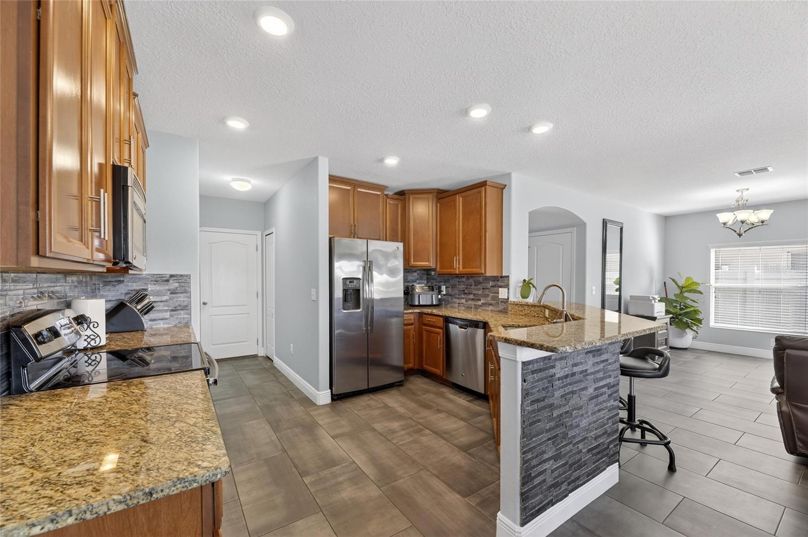 1504 TRAILWATER ST — photo 13