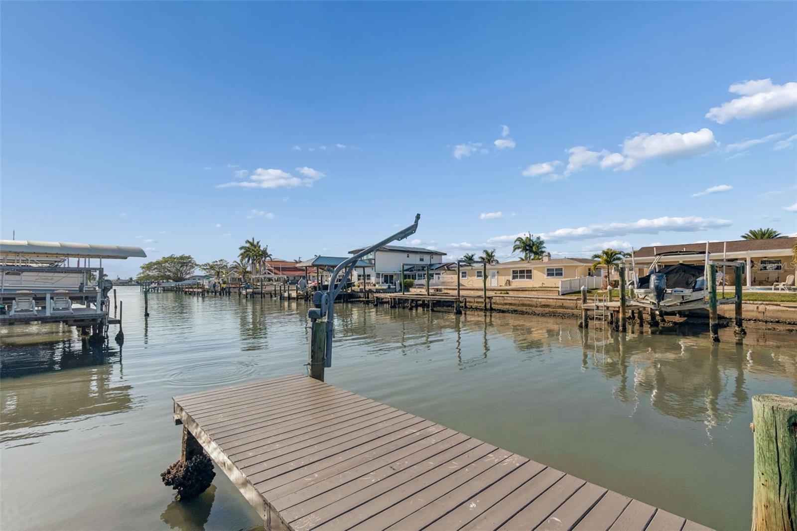 4415 CLEARWATER HARBOR DR N — photo 4