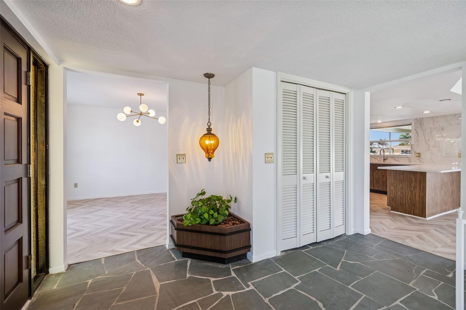 4415 CLEARWATER HARBOR DR N — photo 12