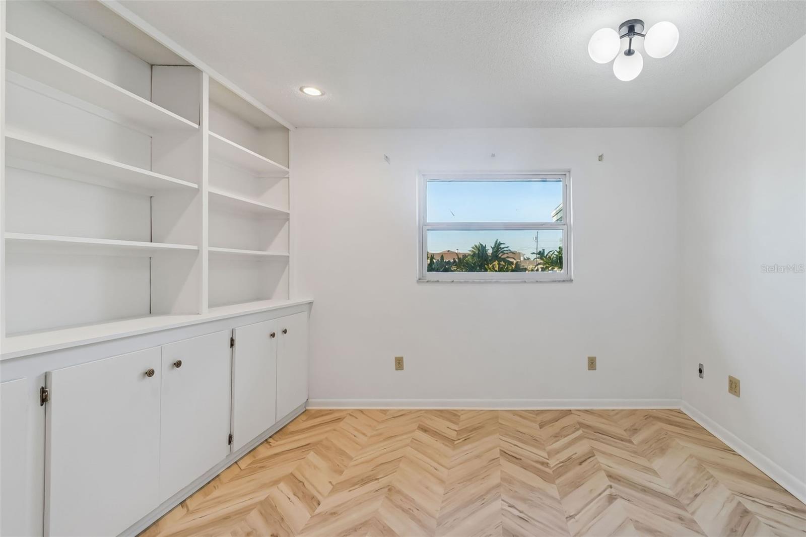 4415 CLEARWATER HARBOR DR N — photo 31