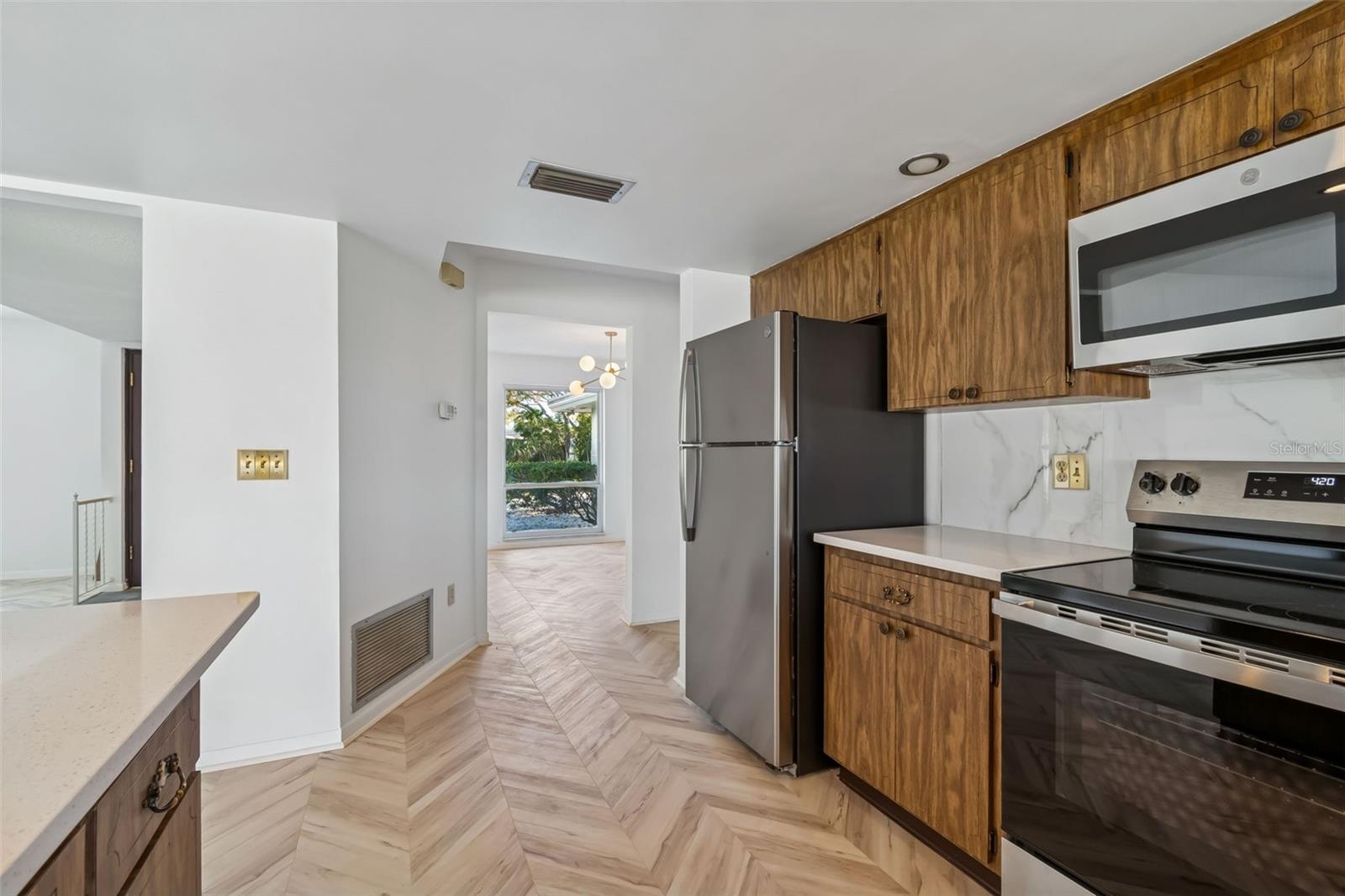 4415 CLEARWATER HARBOR DR N — photo 20