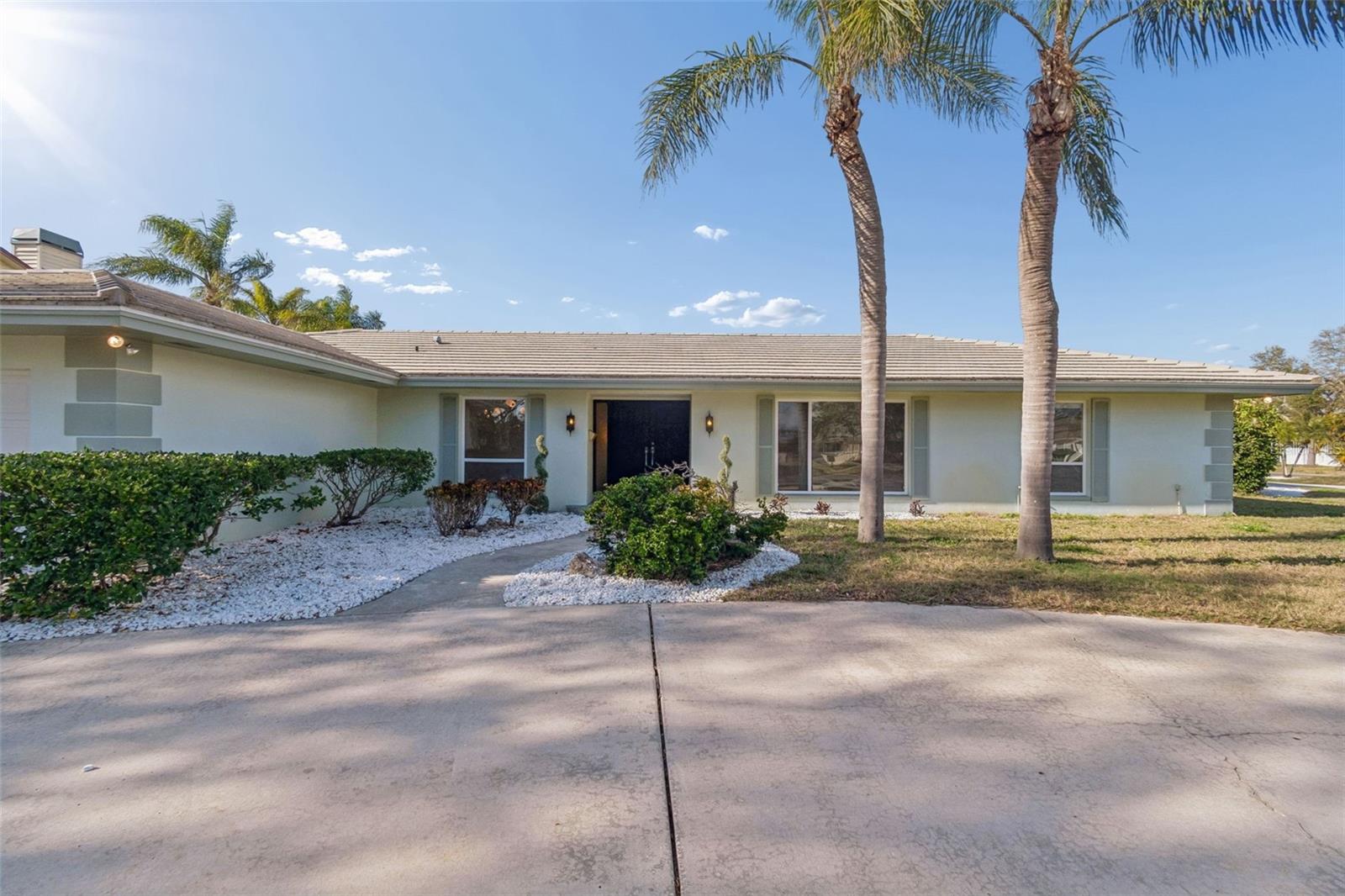 4415 CLEARWATER HARBOR DR N — photo 9