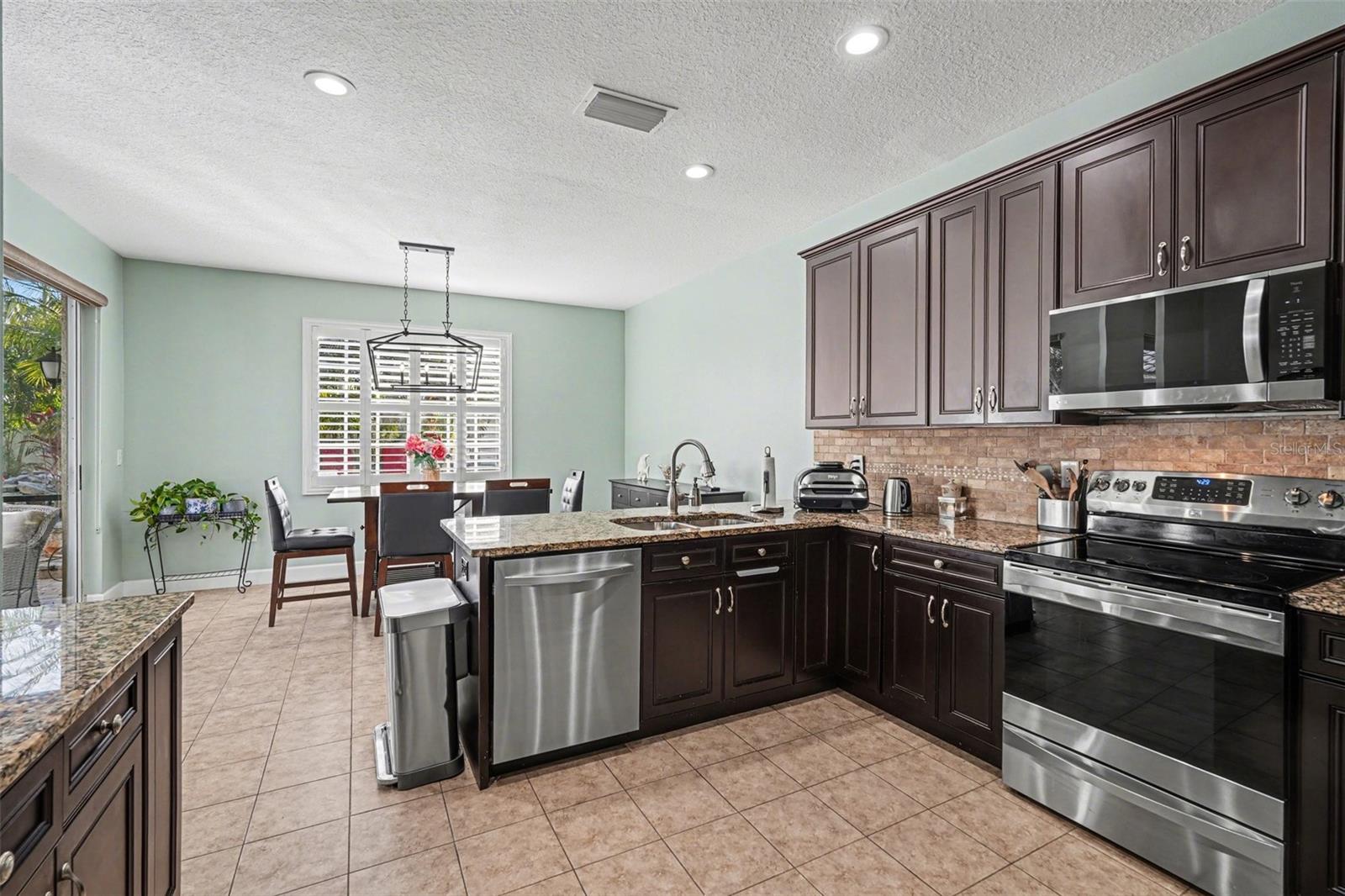 10618 HATTERAS DR — photo 19
