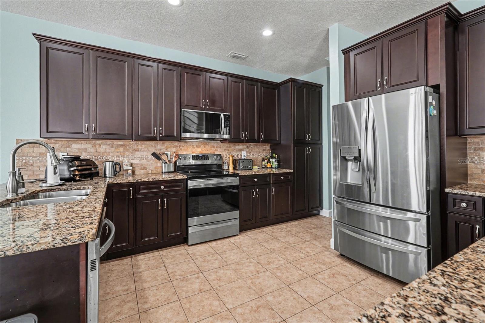 10618 HATTERAS DR — photo 16
