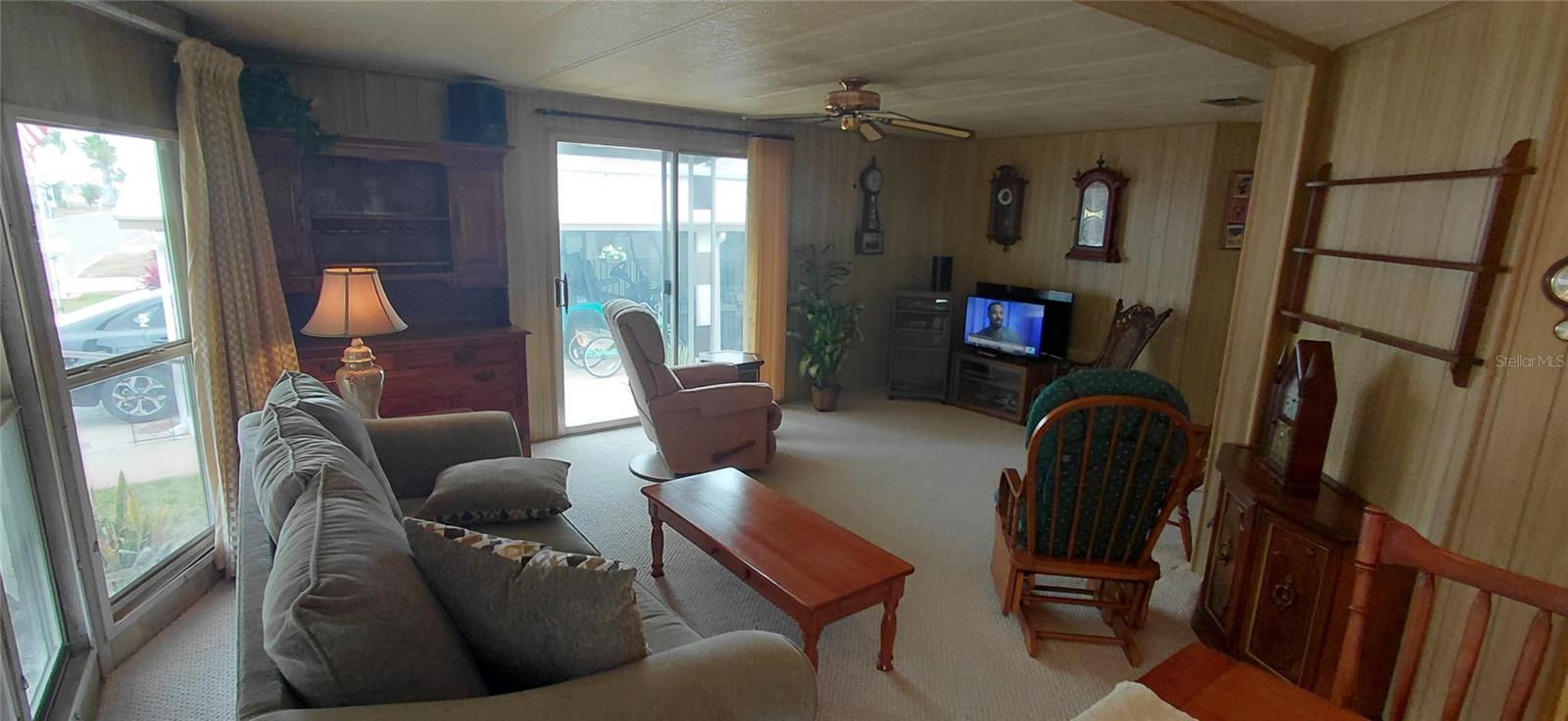 2127 OAHU DR — photo 4