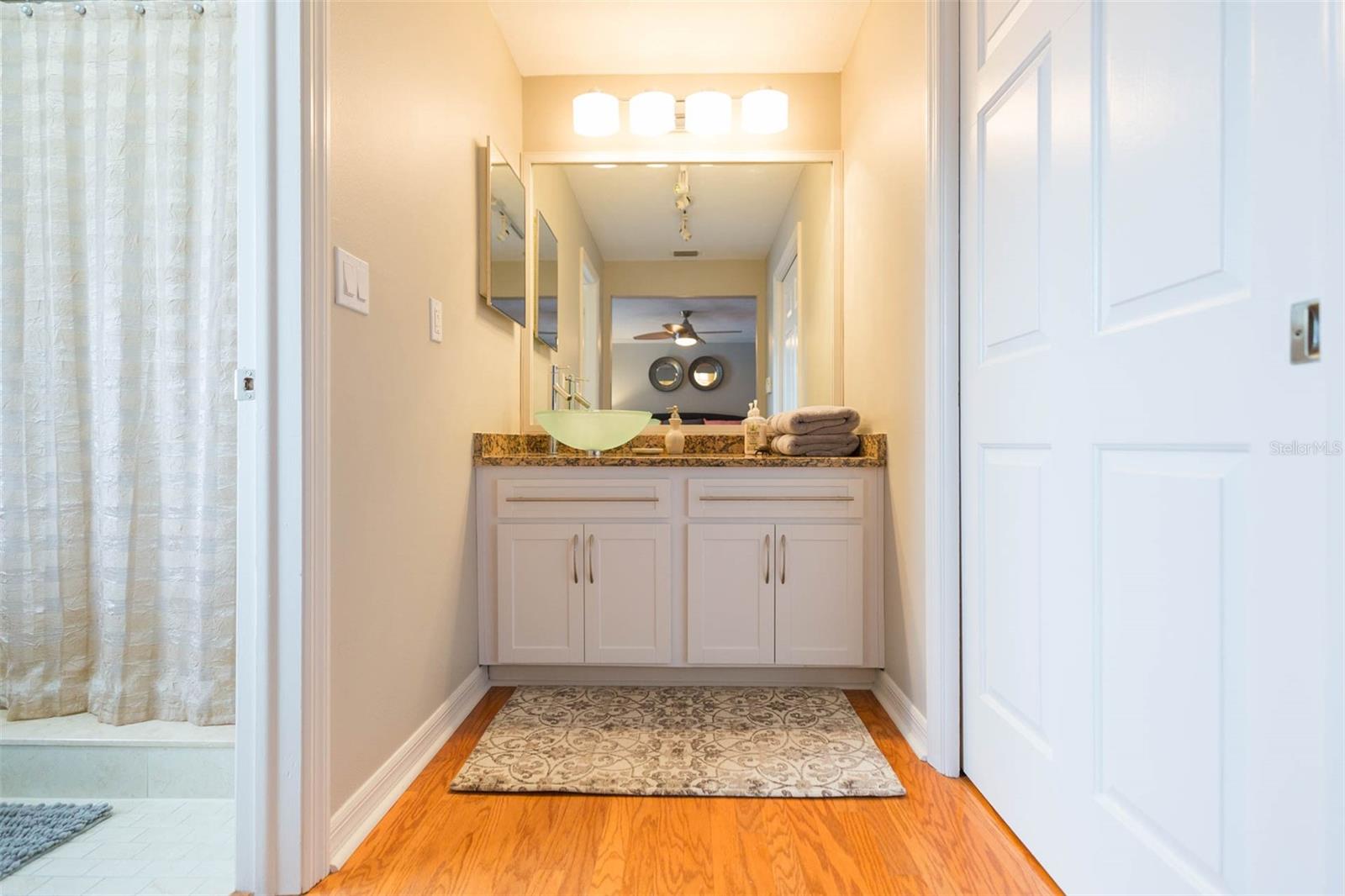 702 W BAY ST #A — photo 17