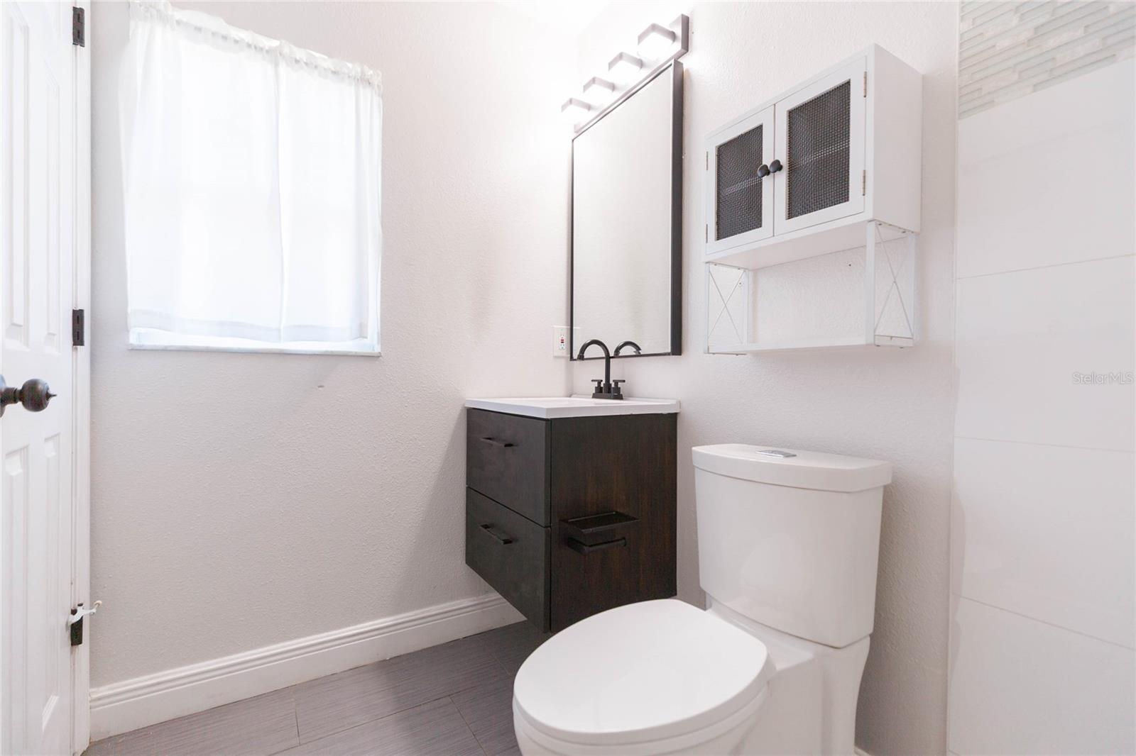 2307 LINCOLN CT — photo 28