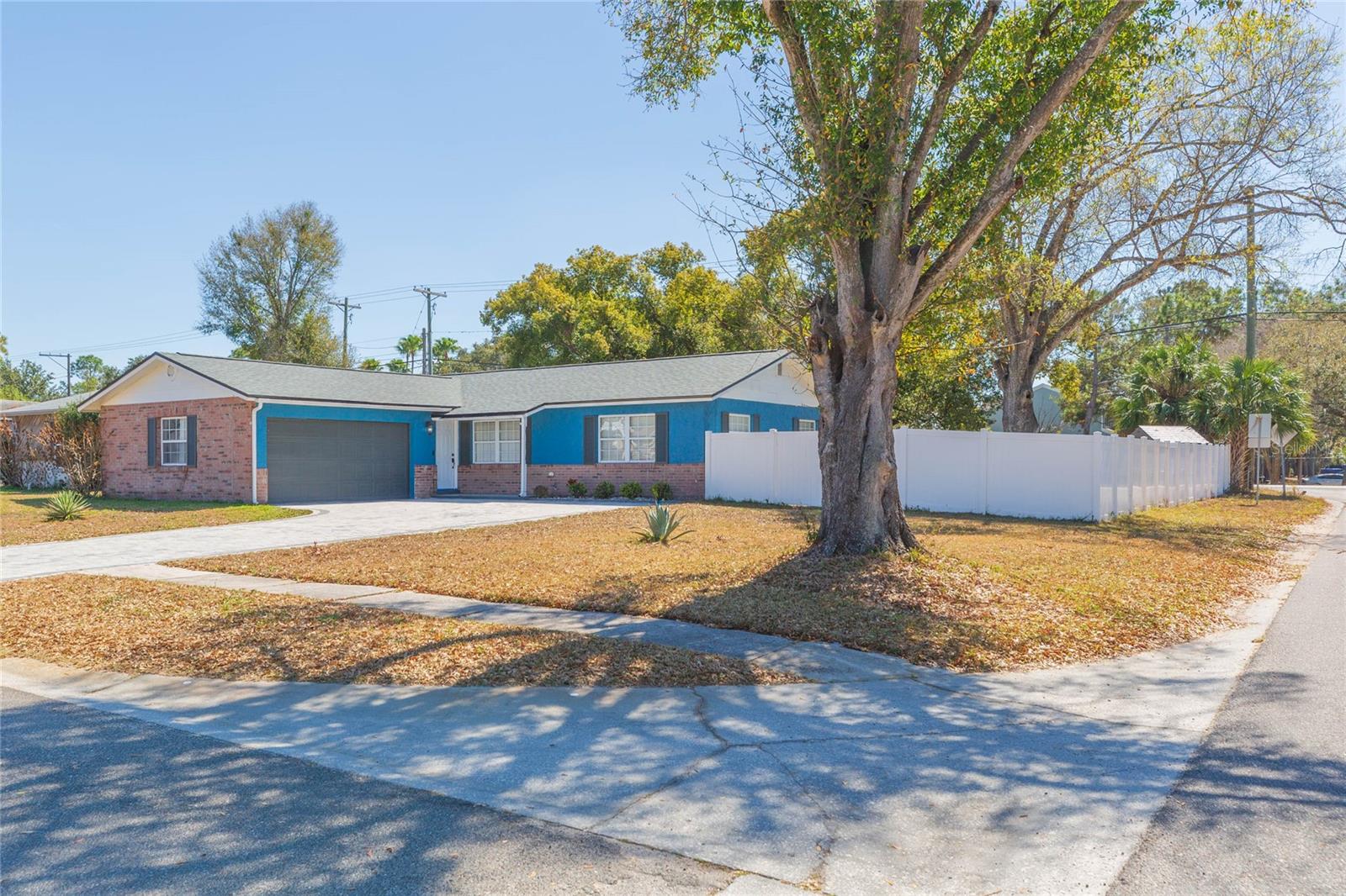 2307 LINCOLN CT — photo 31