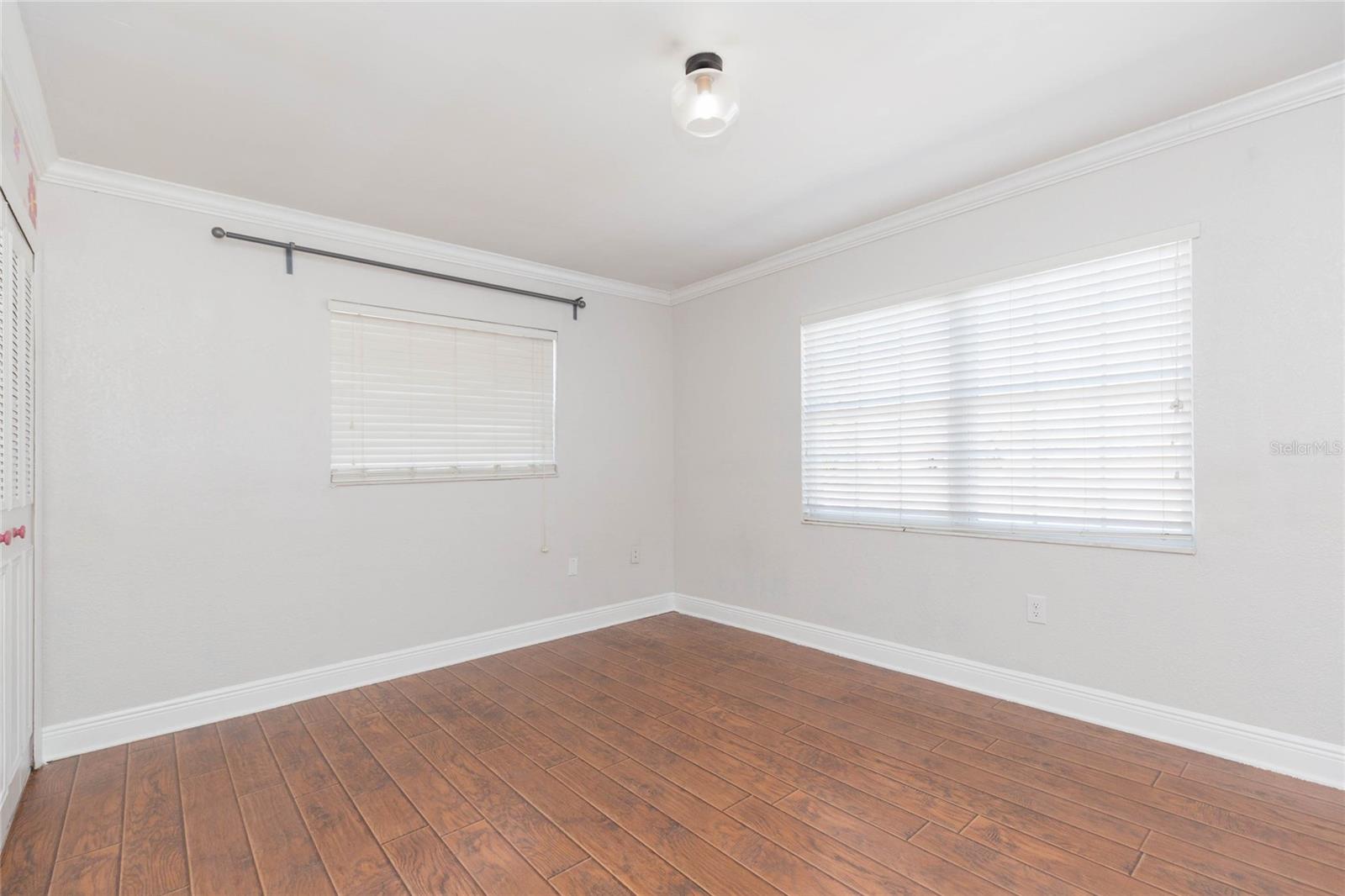 2307 LINCOLN CT — photo 16
