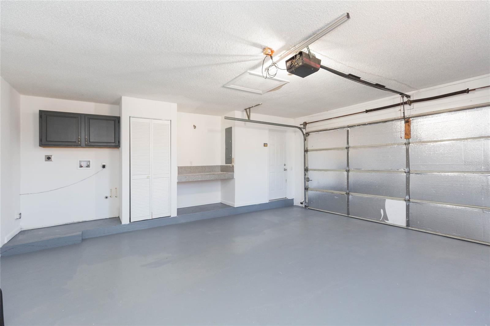 2307 LINCOLN CT — photo 30
