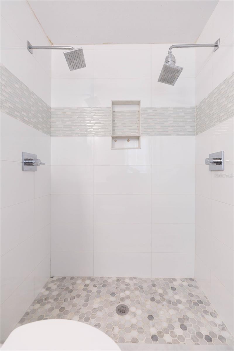 2307 LINCOLN CT — photo 27