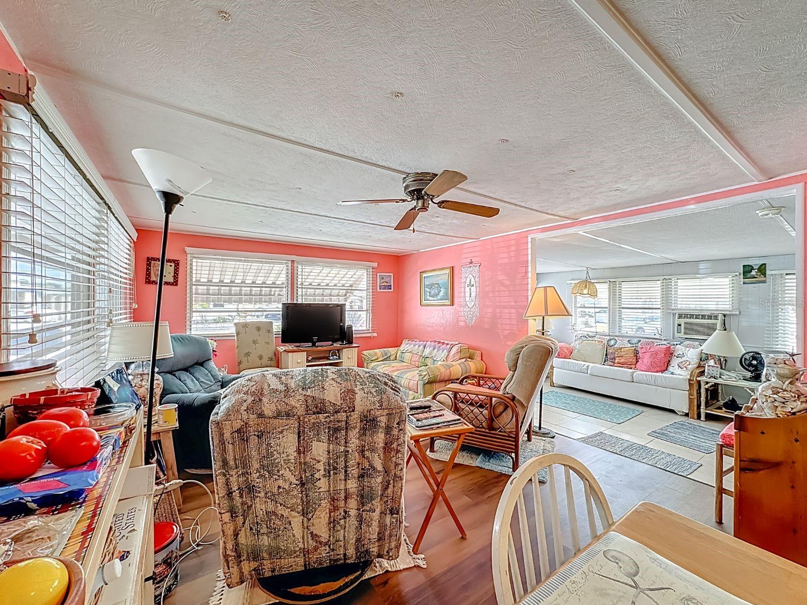 411 TROPIC DR W — photo 8