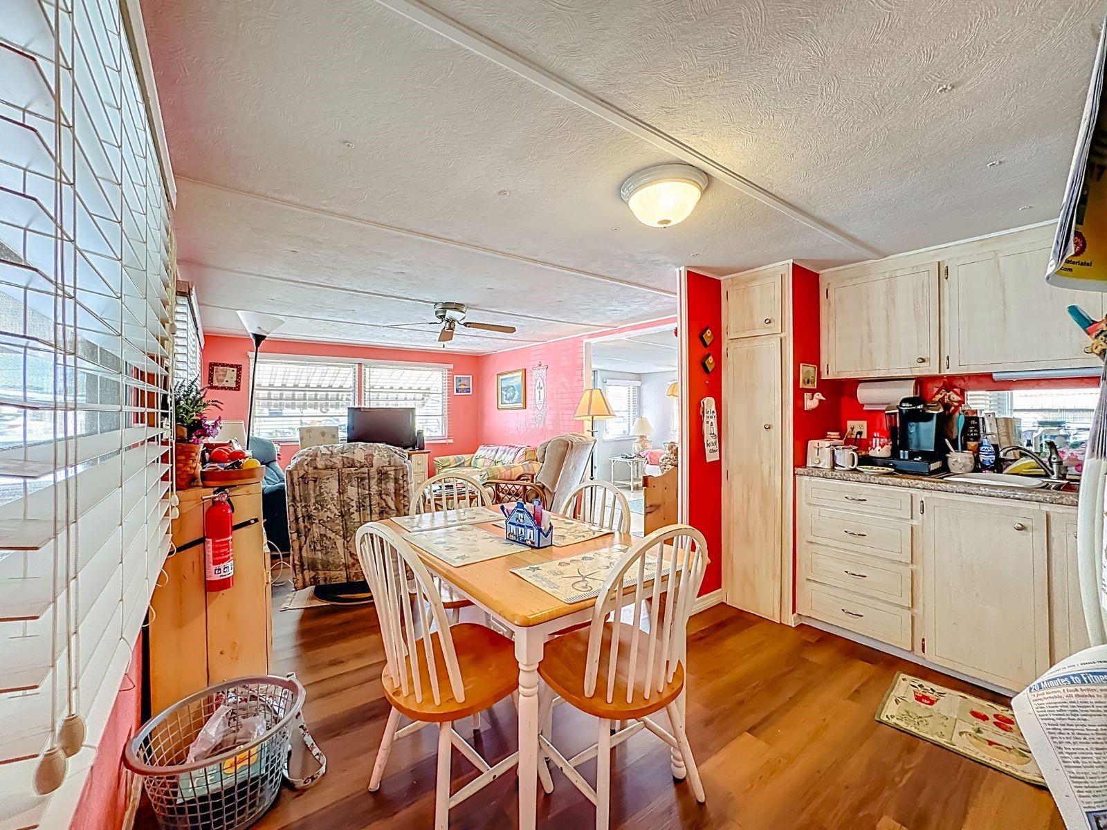 411 TROPIC DR W — photo 12