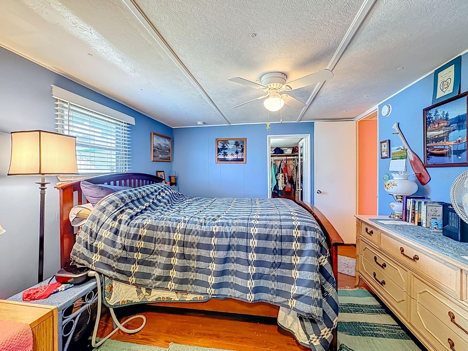 411 TROPIC DR W — photo 17