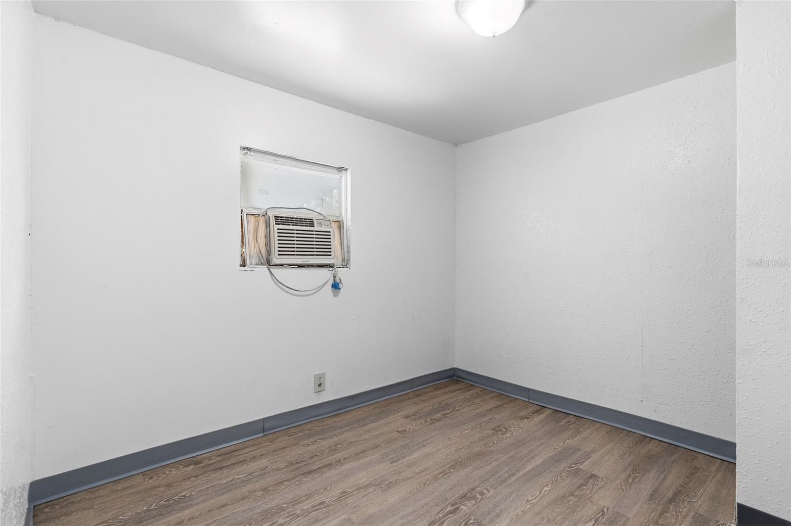 37421 MARCY LN — photo 12