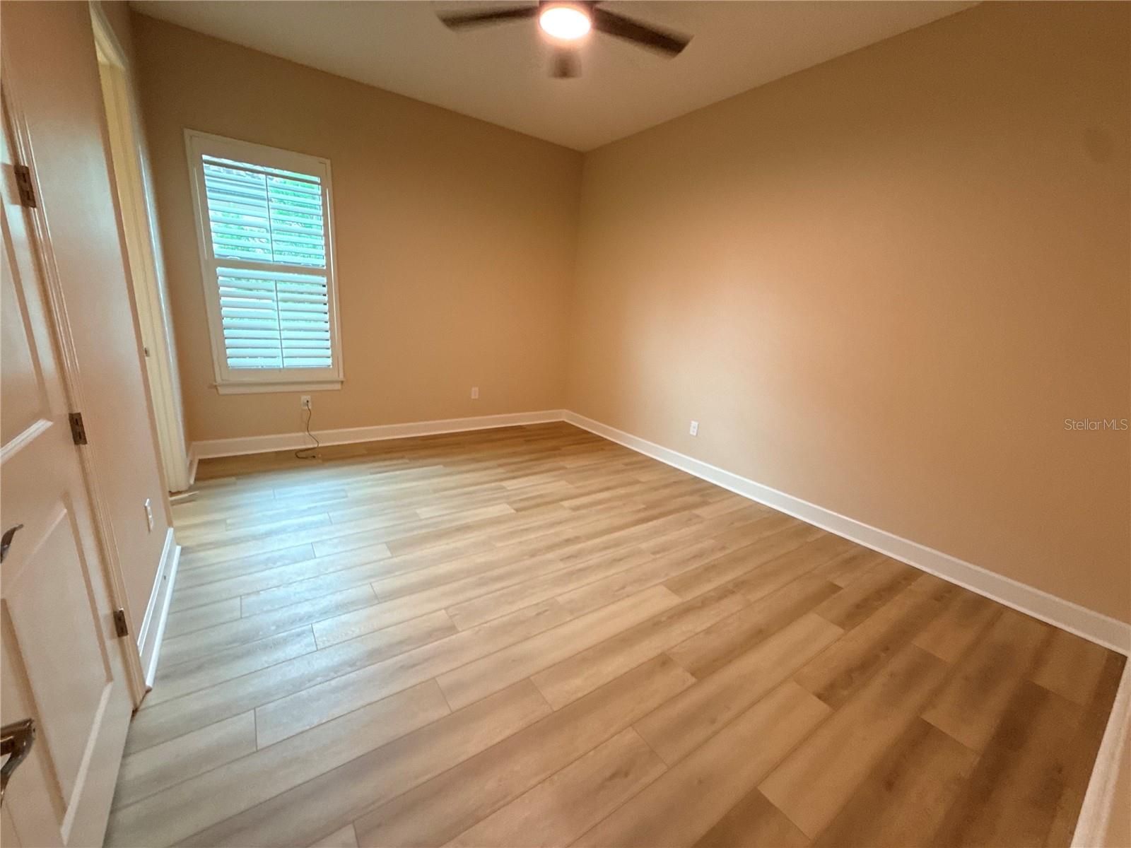 10107 WICKER PARK PL — photo 32