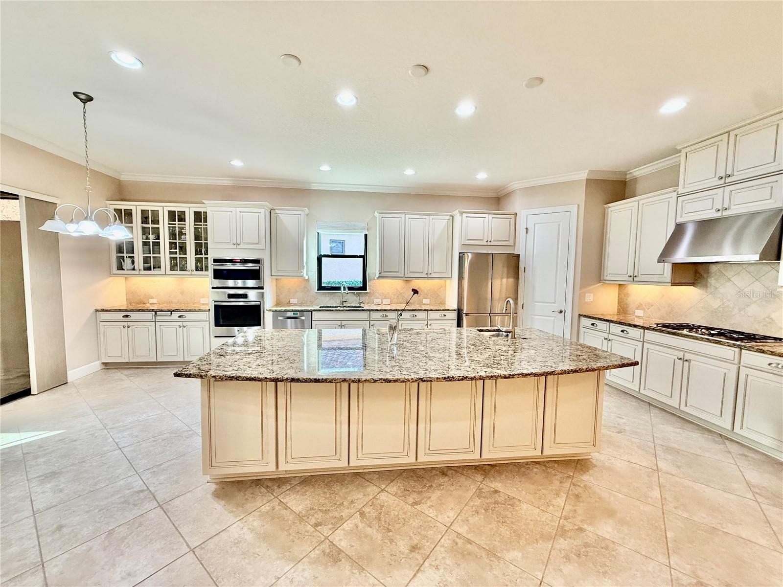 10107 WICKER PARK PL — photo 16