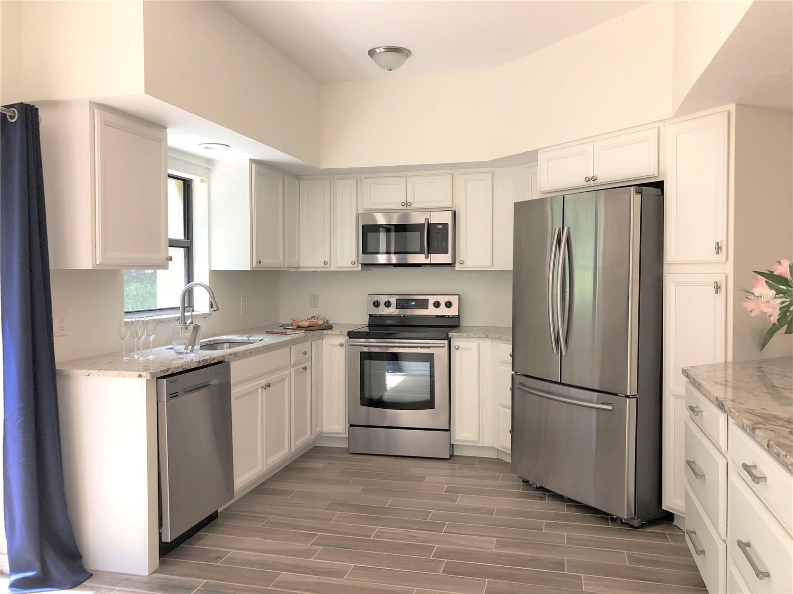 1664 STARLING DR #101 — photo 9