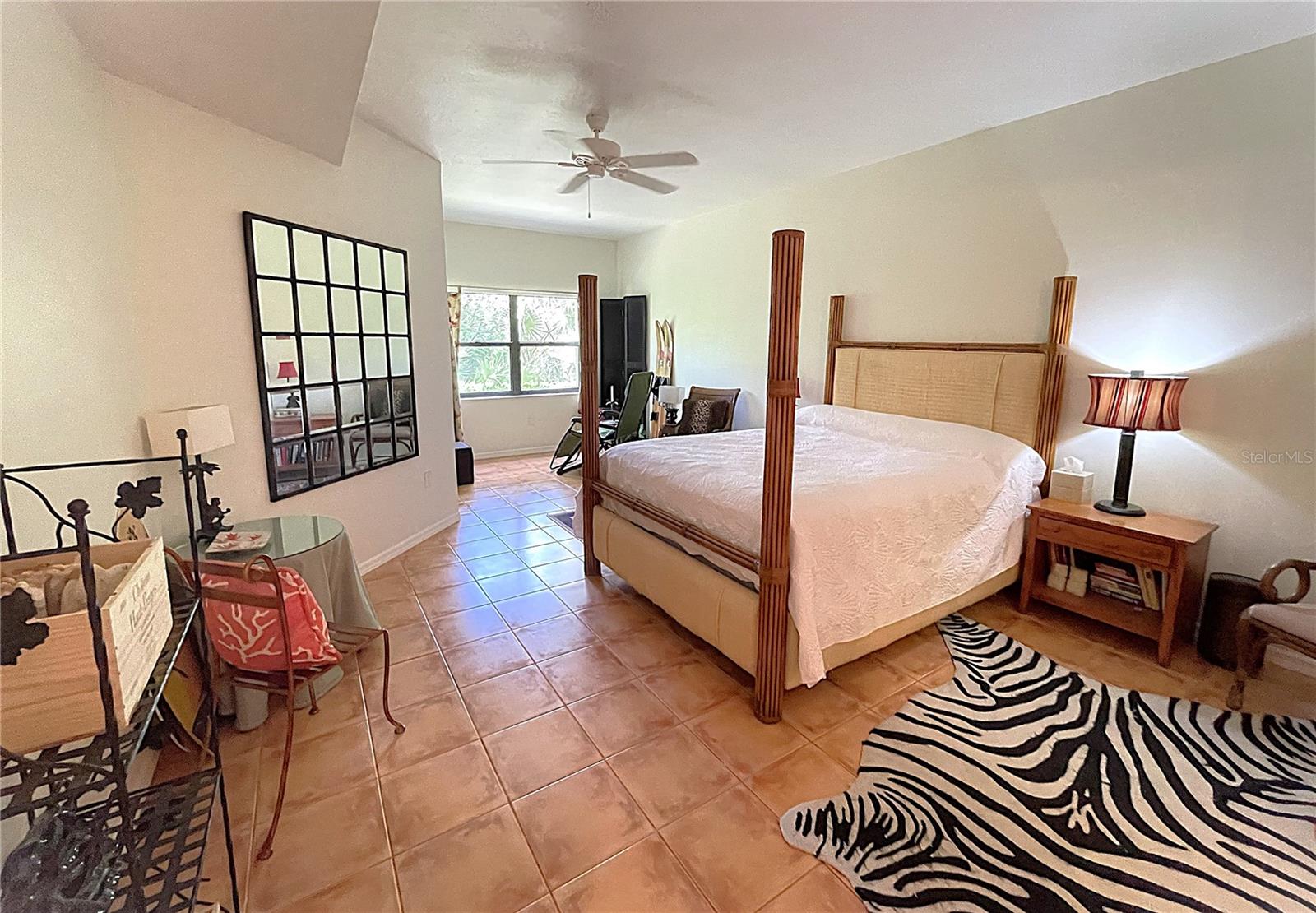 1664 STARLING DR #101 — photo 23