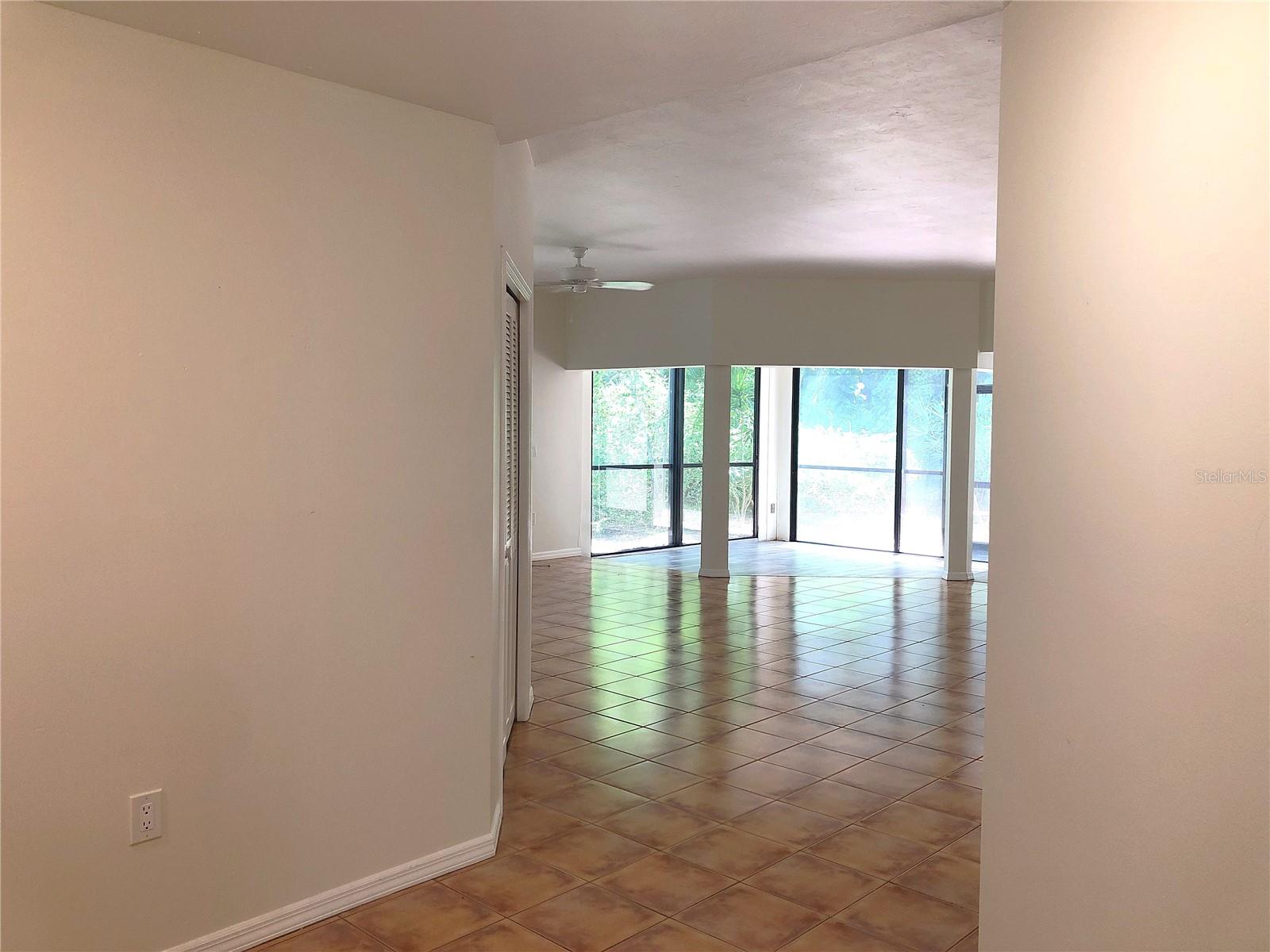 1664 STARLING DR #101 — photo 3