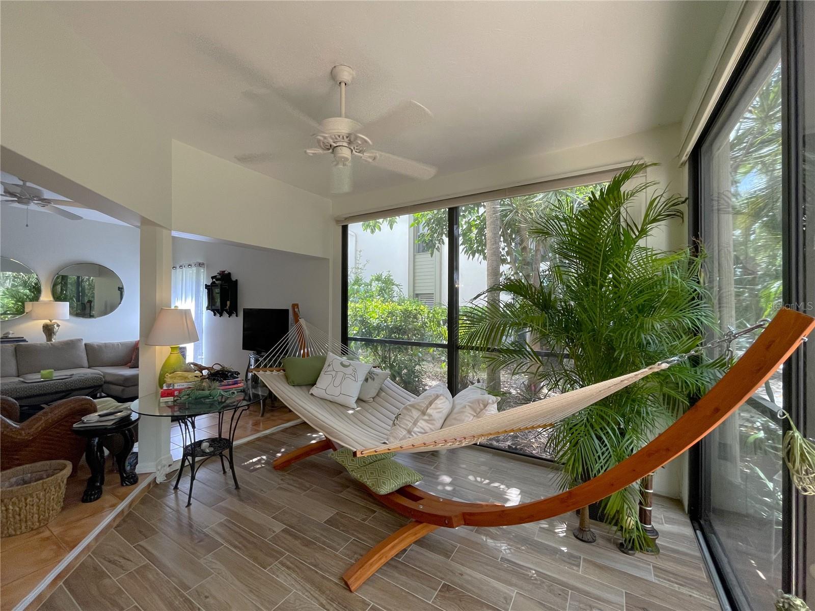1664 STARLING DR #101 — photo 18
