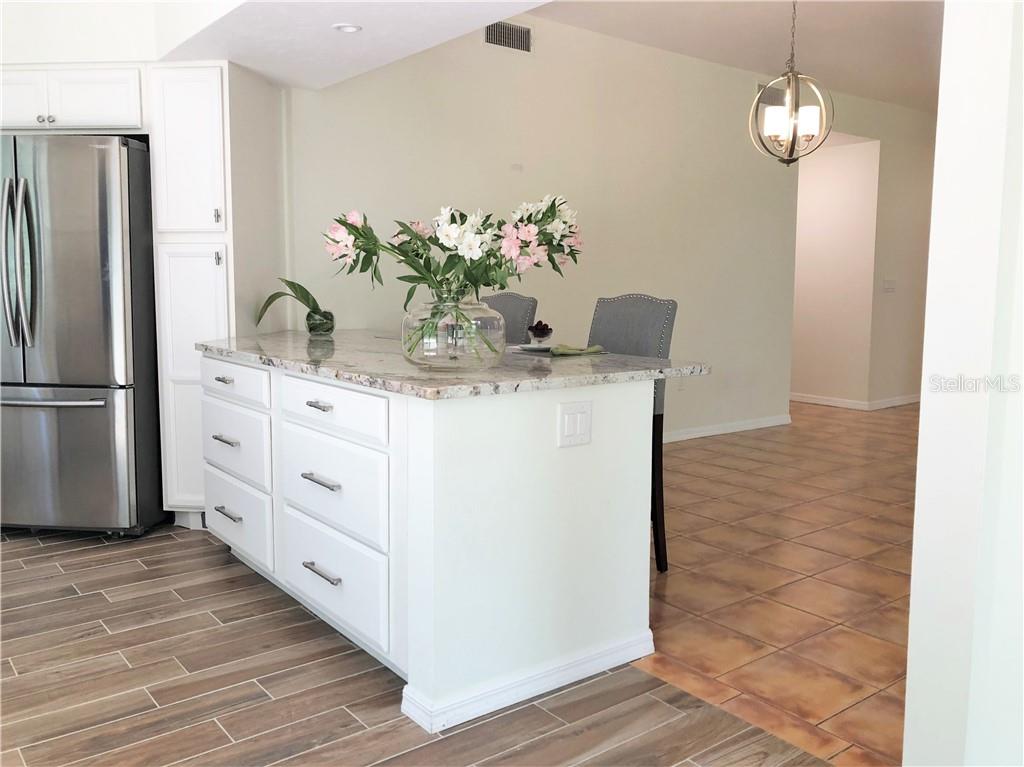 1664 STARLING DR #101 — photo 13