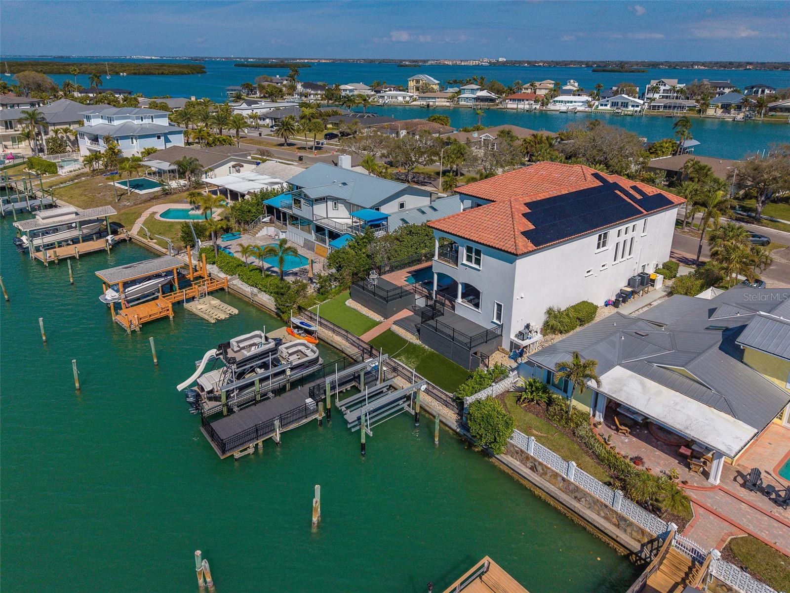 824 ISLAND WAY — photo 80