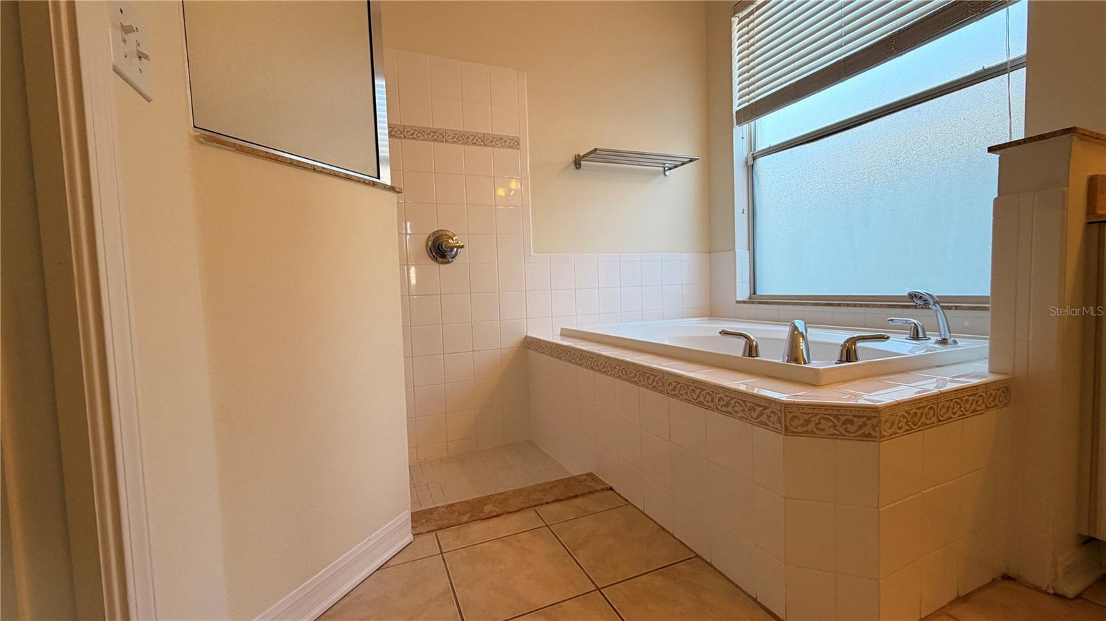 1643 BONITA BLUFF CT — photo 23